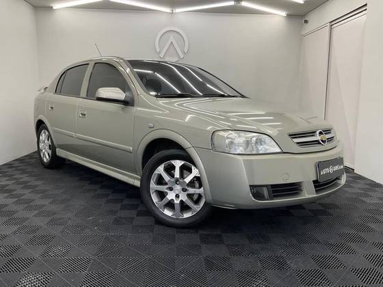 CHEVROLET ASTRA 2.0 MPFI ADVANTAGE 8V FLEX 4P MANUAL CHEVROLET ASTRA 2.0 MPFI ADVANTAGE 8V FLEX 4P MANUAL
